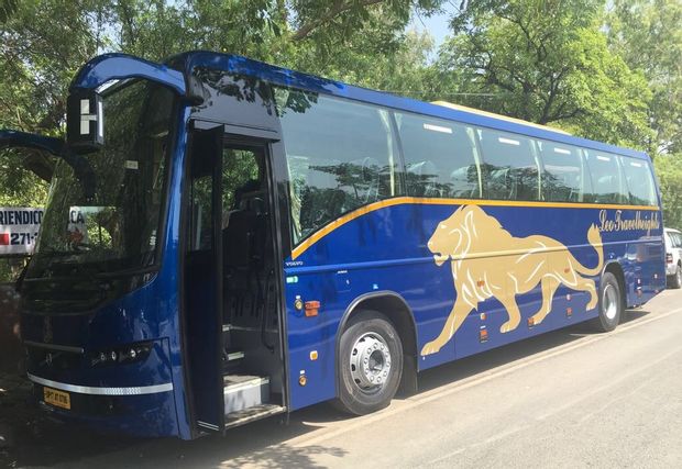 Transports pour aller de Manali à Delhi