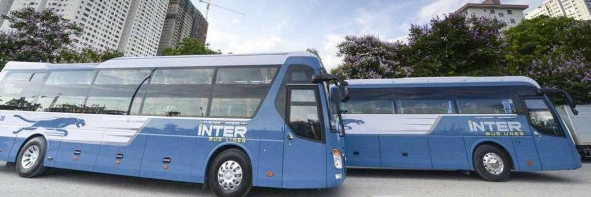 Interbuslines llevar a los pasajeros a su destino de viaje