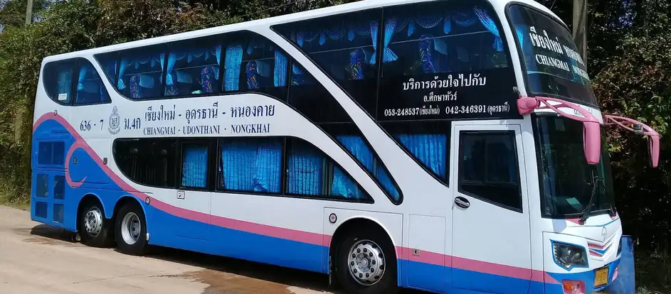 Orsuksa Tour đưa hành khách tới điểm du lịch của mình