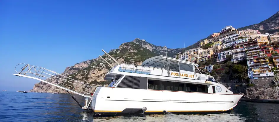 Positano Jet bringing passengers to their travel destination