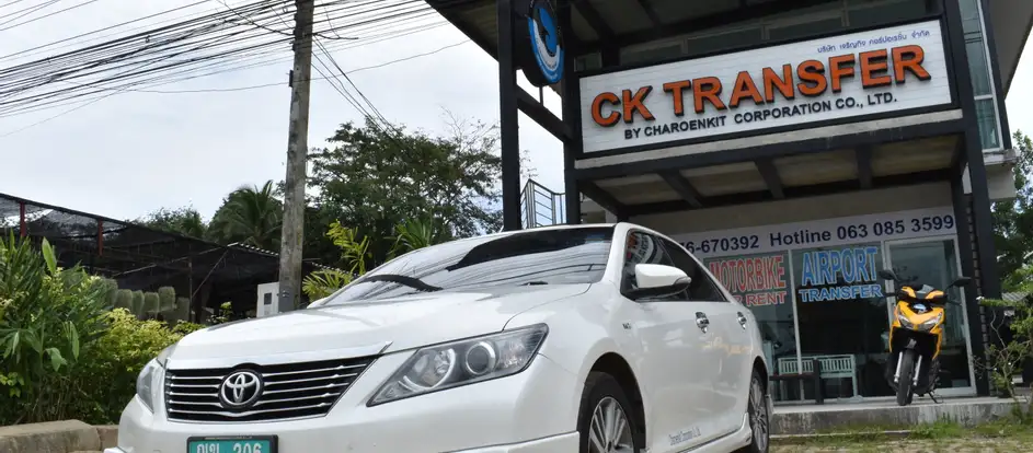 CK Transfer bringing passengers to their travel destination