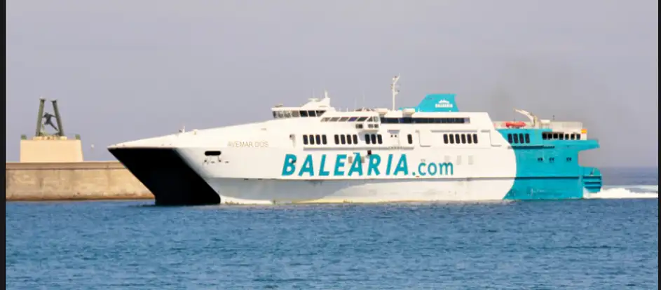 Balearia 将乘客送到其旅行目的地