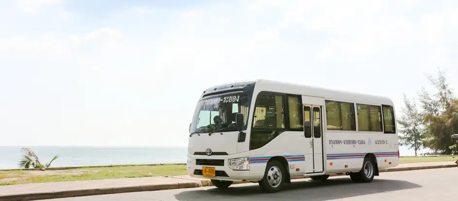 Rayong Tour bringing passengers to their travel destination