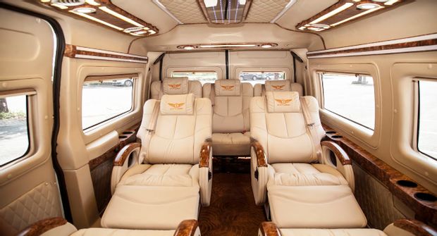 Luxury Minivan by Sapaco