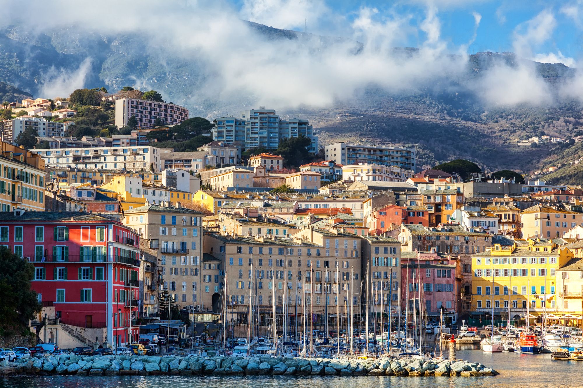 Bastia Port станция в пределах Bastia (Corsica), France