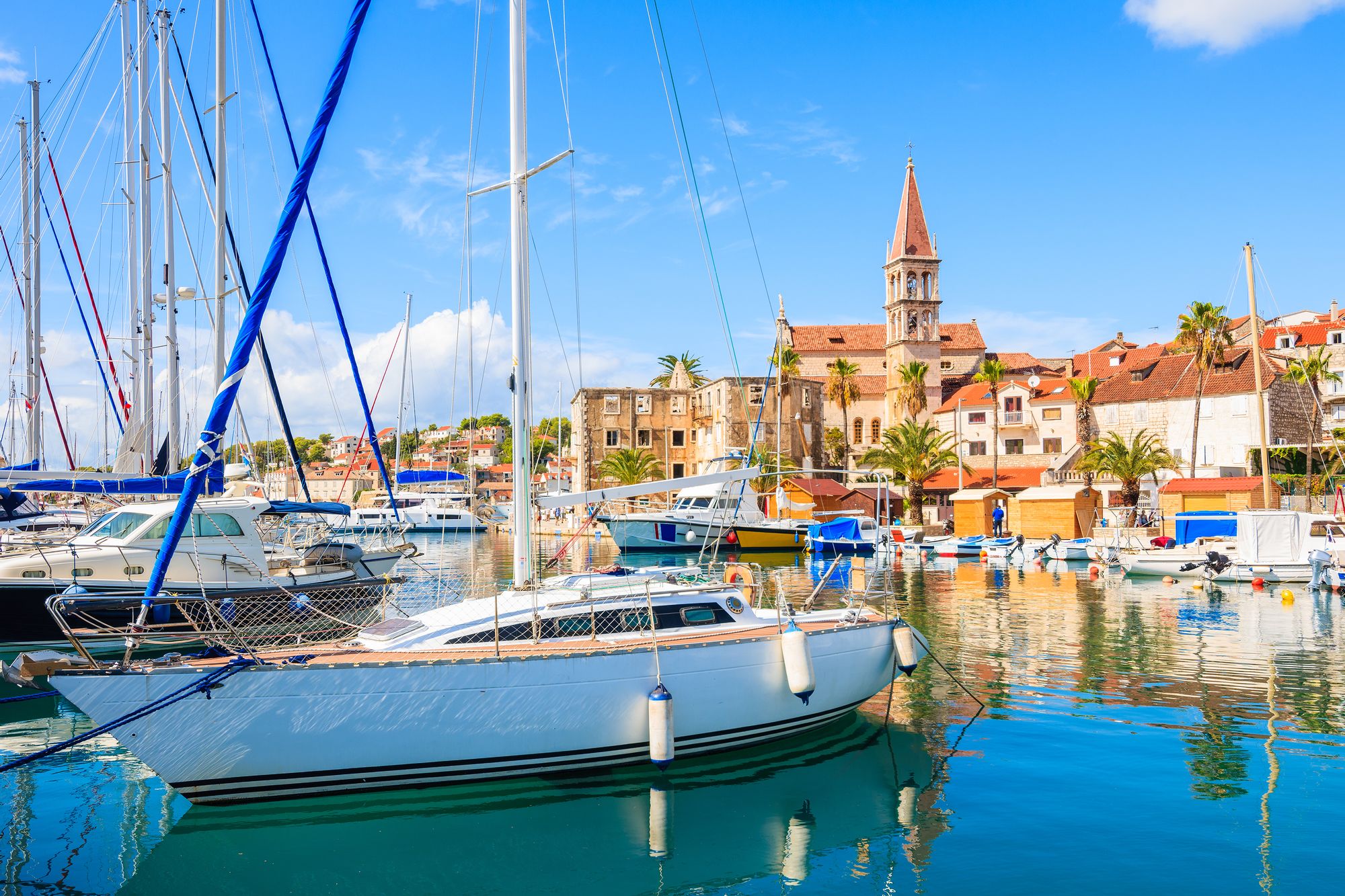 Milna Pier 이내의 역 Milna, Brac Island, Croatia