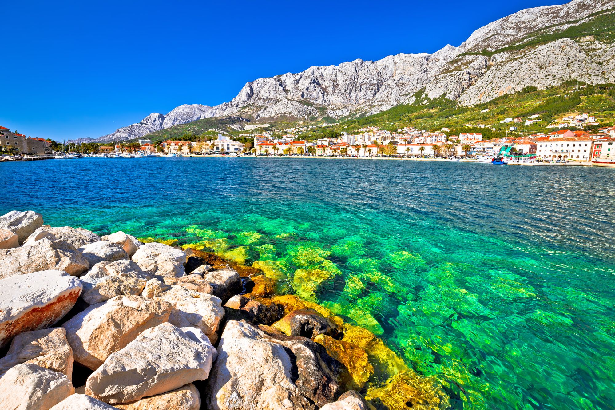 TP LINE catamaran ferry terminal, Makarska stazione all'interno Makarska, Croatia