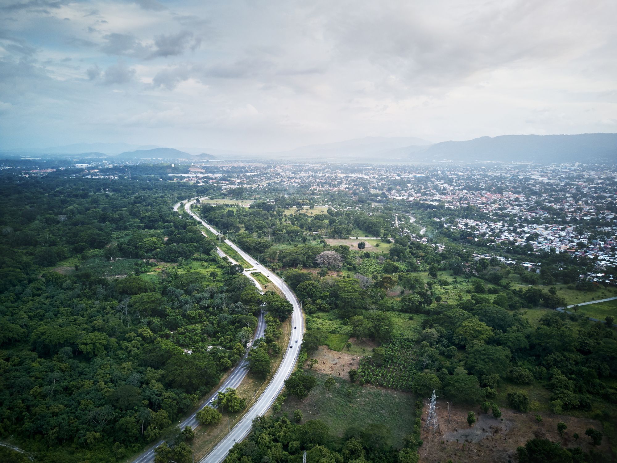 Een innemende achtergrond van centraal San Pedro Sula