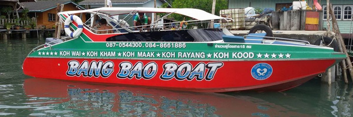Koh Chang Bang Bao Boat Fahrgäste werden an ihr Ziel gebracht