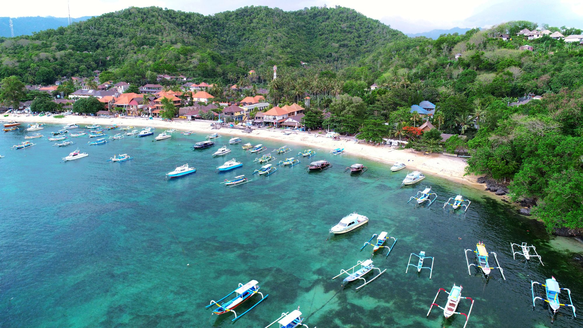 Padang Bai Port станция в пределах Padang Bai, Bali, Indonesia