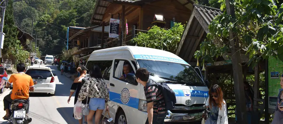 Chiang Mai Mass Transport llevar a los pasajeros a su destino de viaje