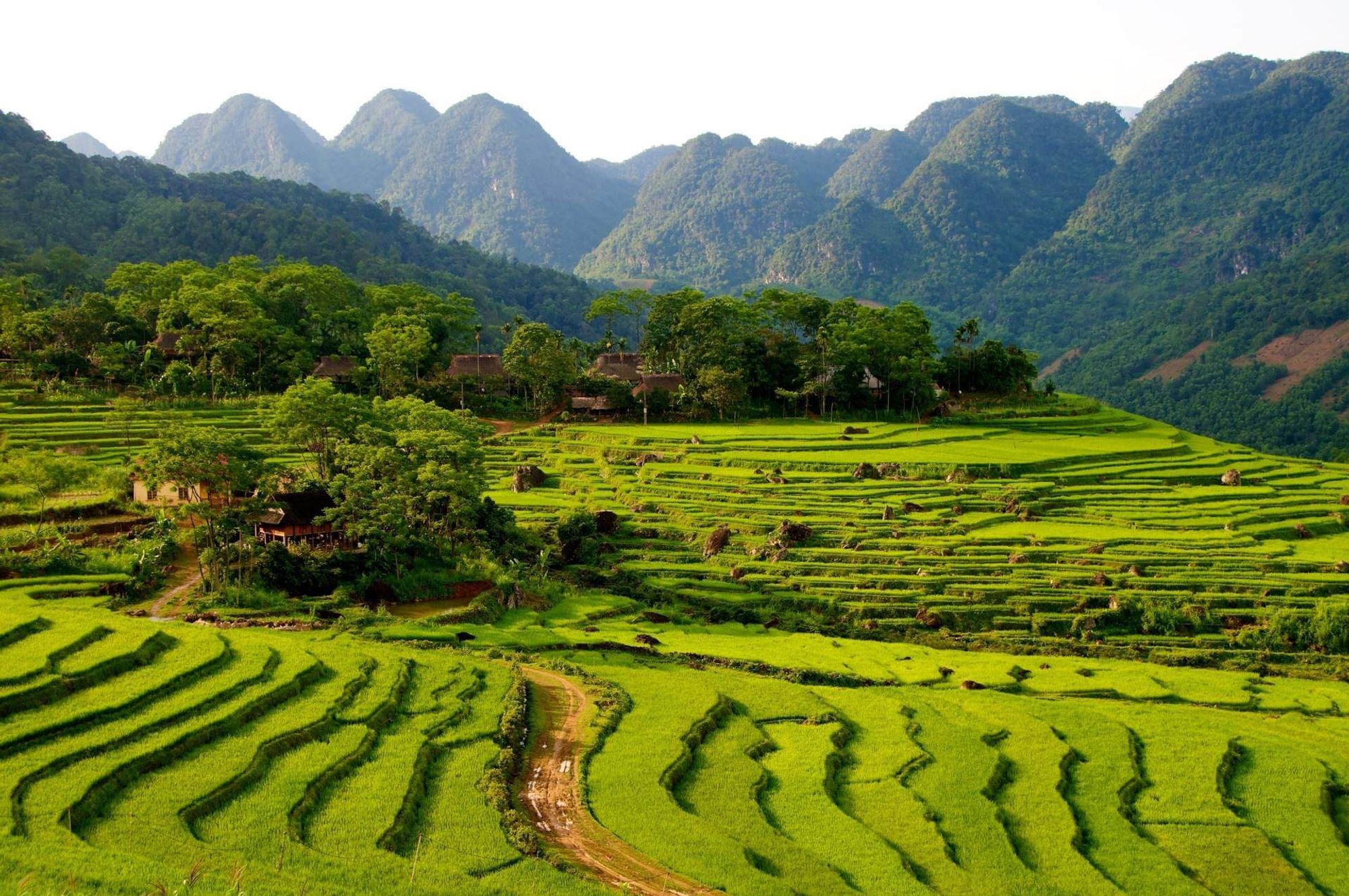 Minh Khoi станция в пределах Thanh Hoa, Vietnam