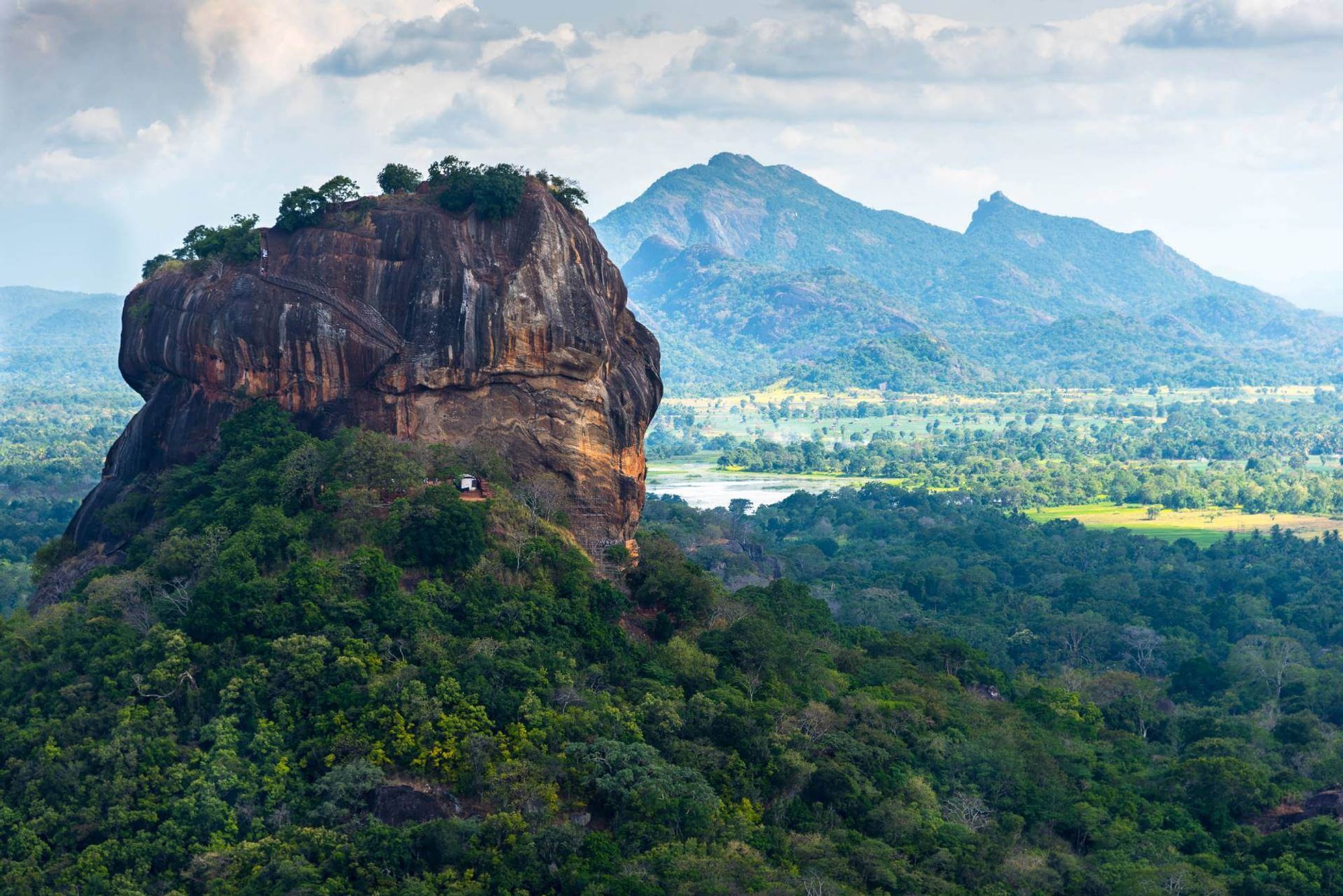 routes_hero-image-alt Sigiriya