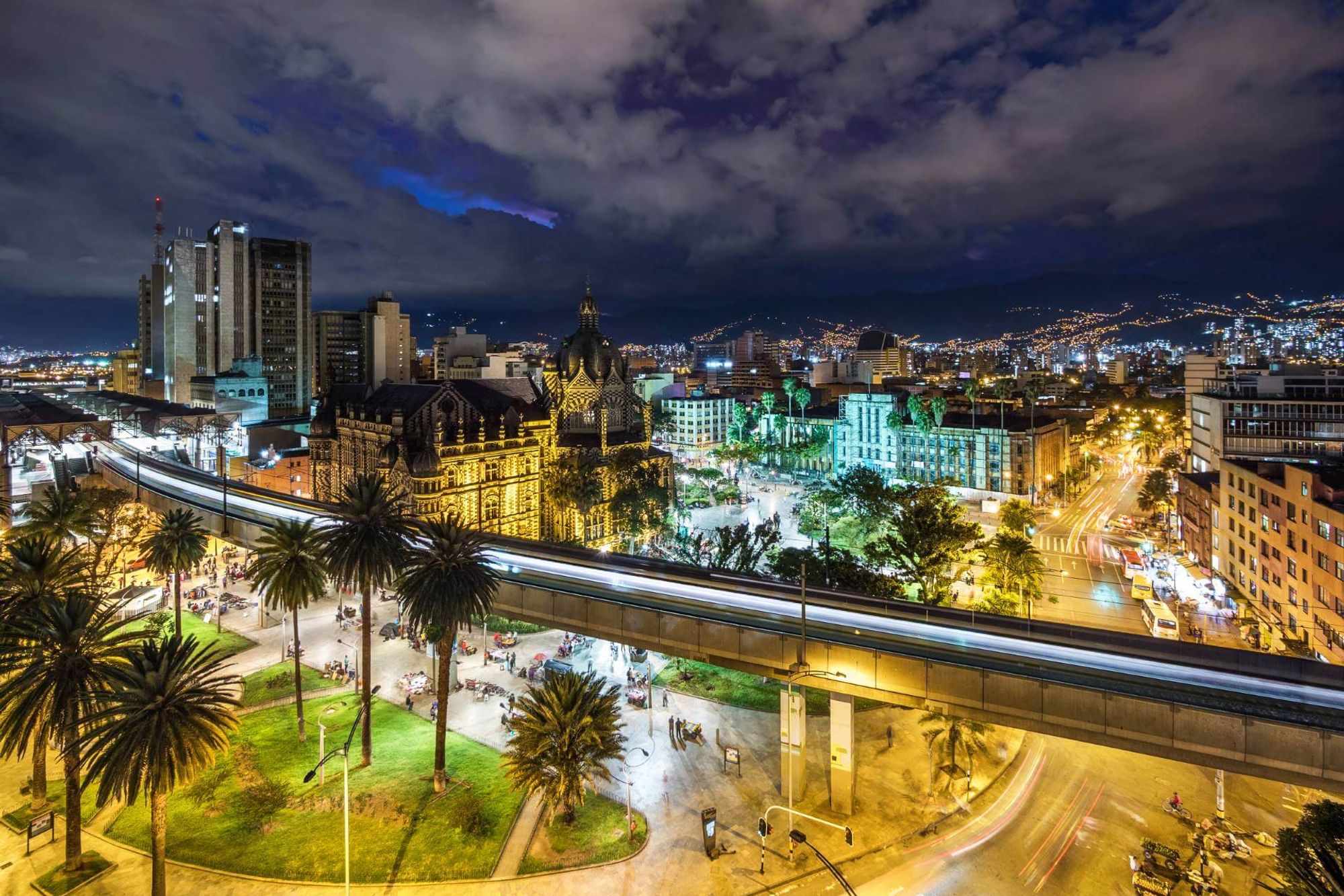 Centro Comercial Terminal Del Norte станция в пределах Medellin, Colombia