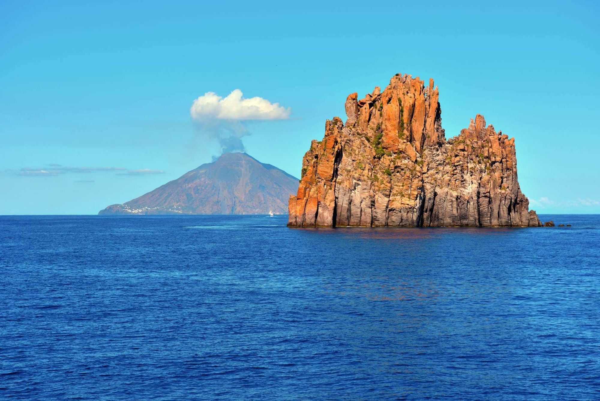 Een innemende achtergrond van centraal Stromboli (Aeolian Islands)