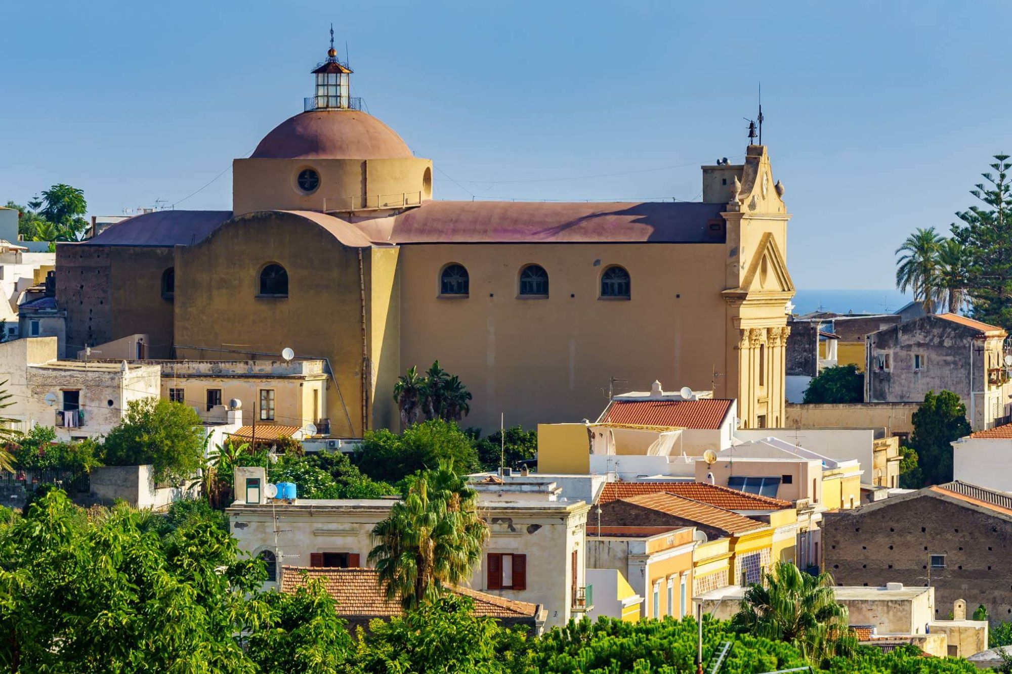 routes_hero-image-alt Salina (Aeolian Islands)