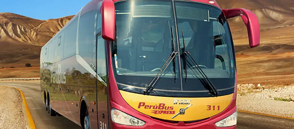 Peru Bus amener les passagers à leur destination