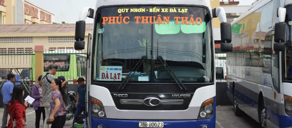 Phuc Thuan Thao 将乘客送到其旅行目的地