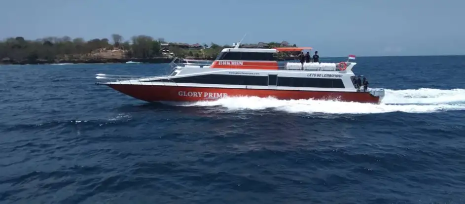 Glory Fast Boats llevar a los pasajeros a su destino de viaje