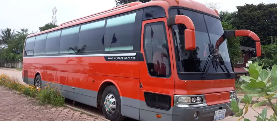 Naga Express Travel bringing passengers to their travel destination