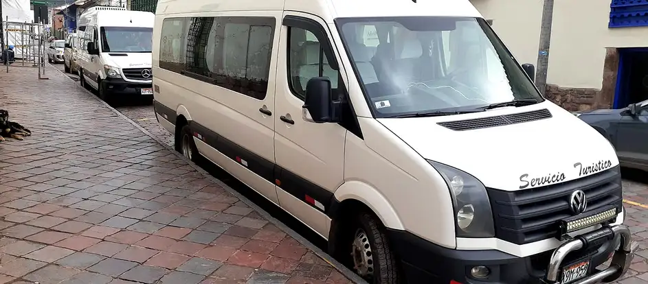 Machu Picchu Bus Packers Fahrgäste werden an ihr Ziel gebracht