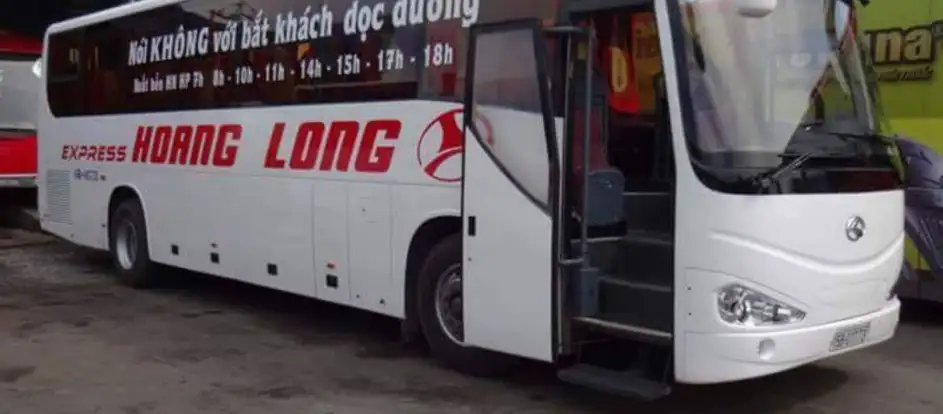 Hoang Long bringing passengers to their travel destination