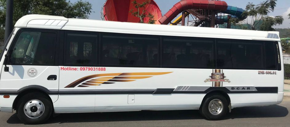 Ninh Binh Limousine llevar a los pasajeros a su destino de viaje