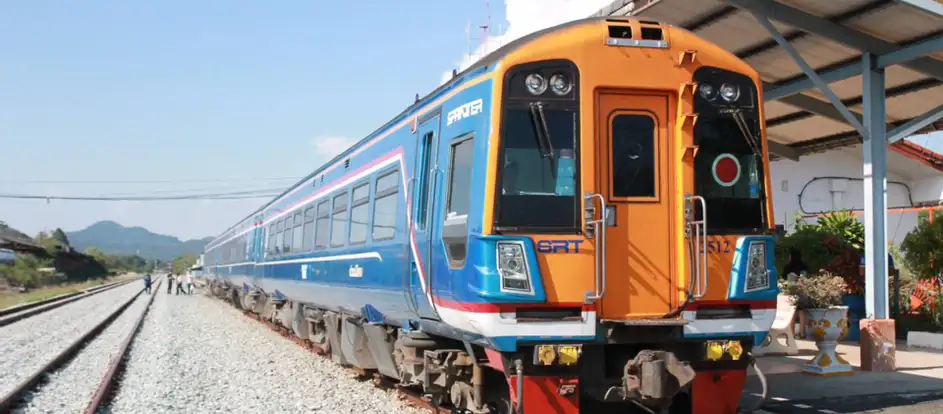 Thai Railway 将乘客送到其旅行目的地