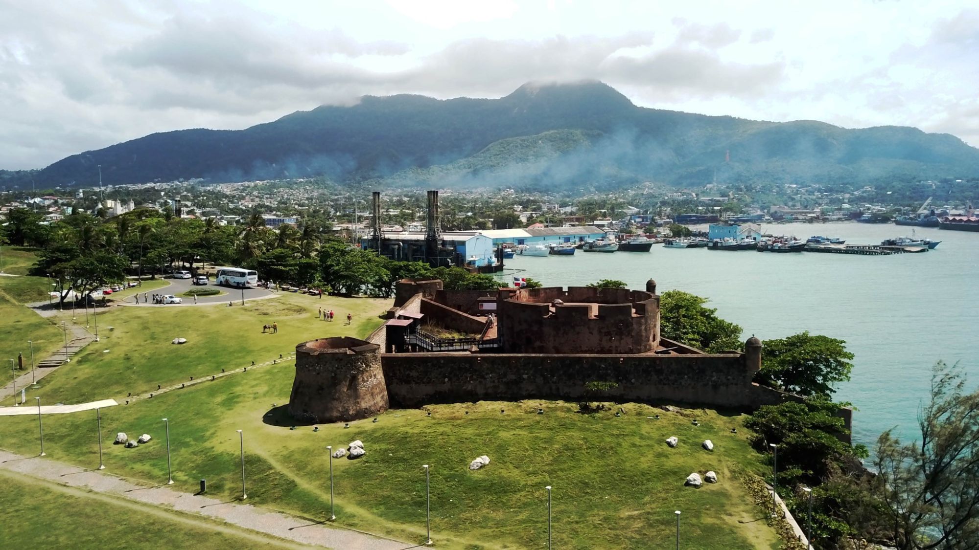 Um pano de fundo cativante do centro de Puerto Plata