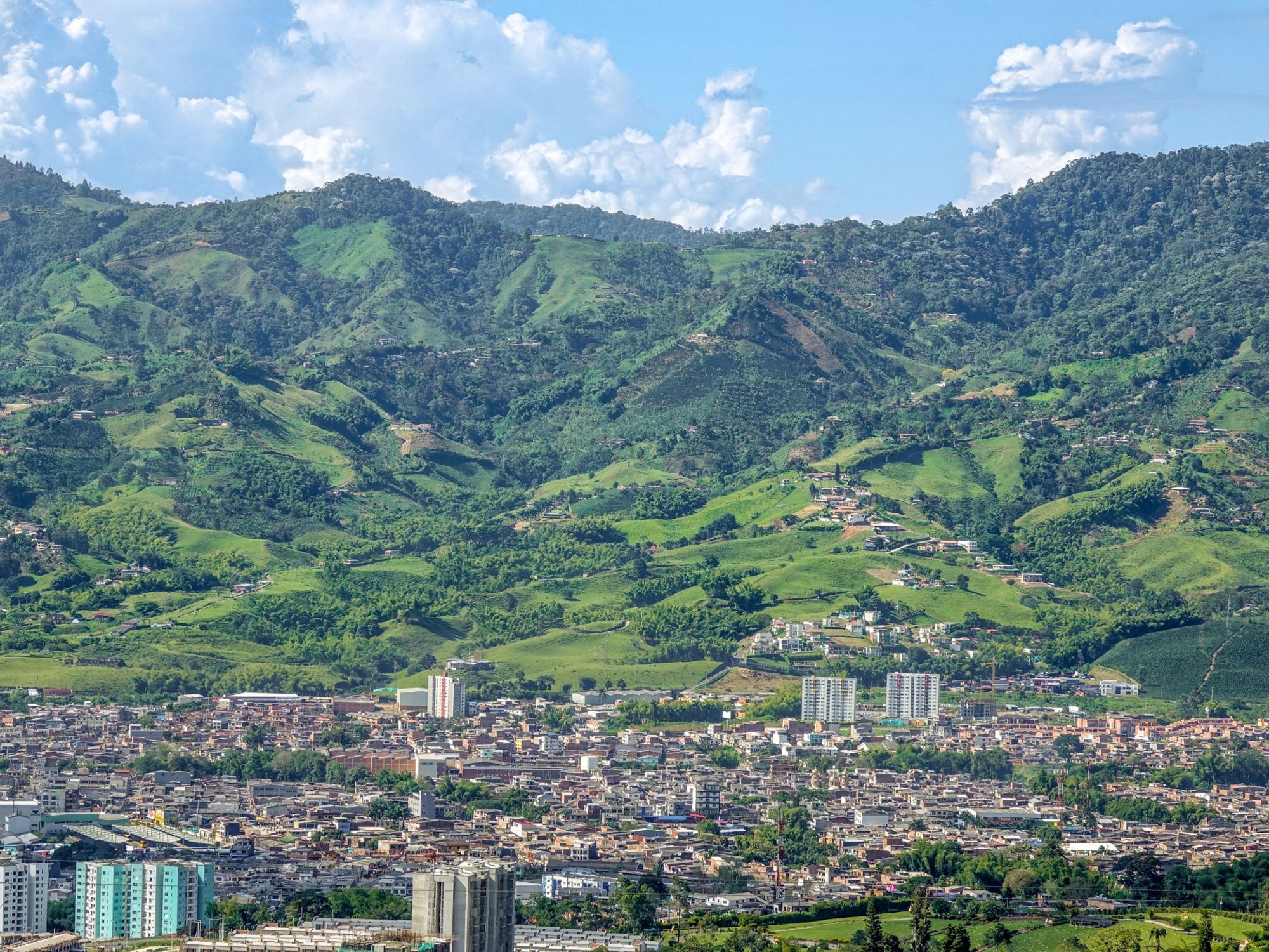 Pereira - Any hotel nhà ga trong khoảng Pereira, Colombia