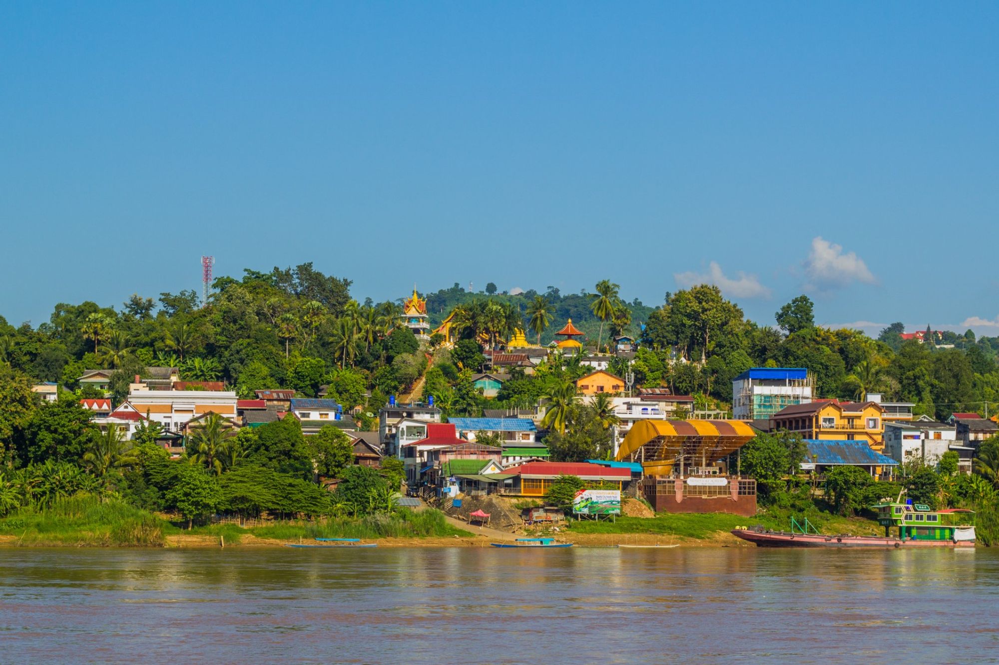 A captivating backdrop of central Huay Xai