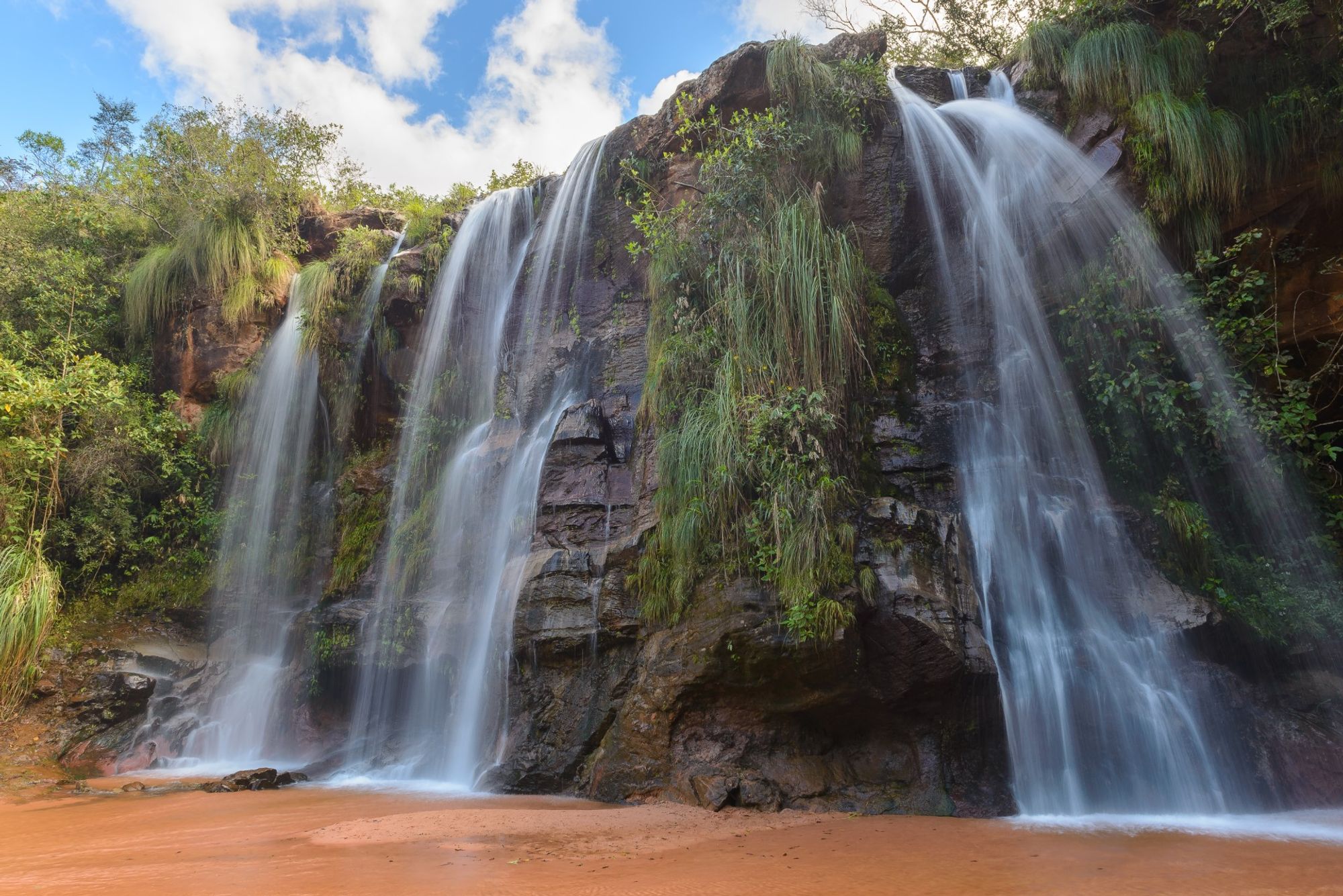 A captivating backdrop of central Santa Cruz de la Sierra