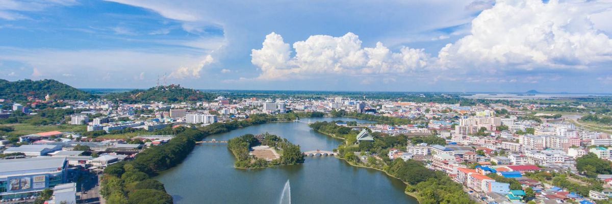 Eine schöne Aussicht vom Zentrum aus Nakhon Sawan-mobile