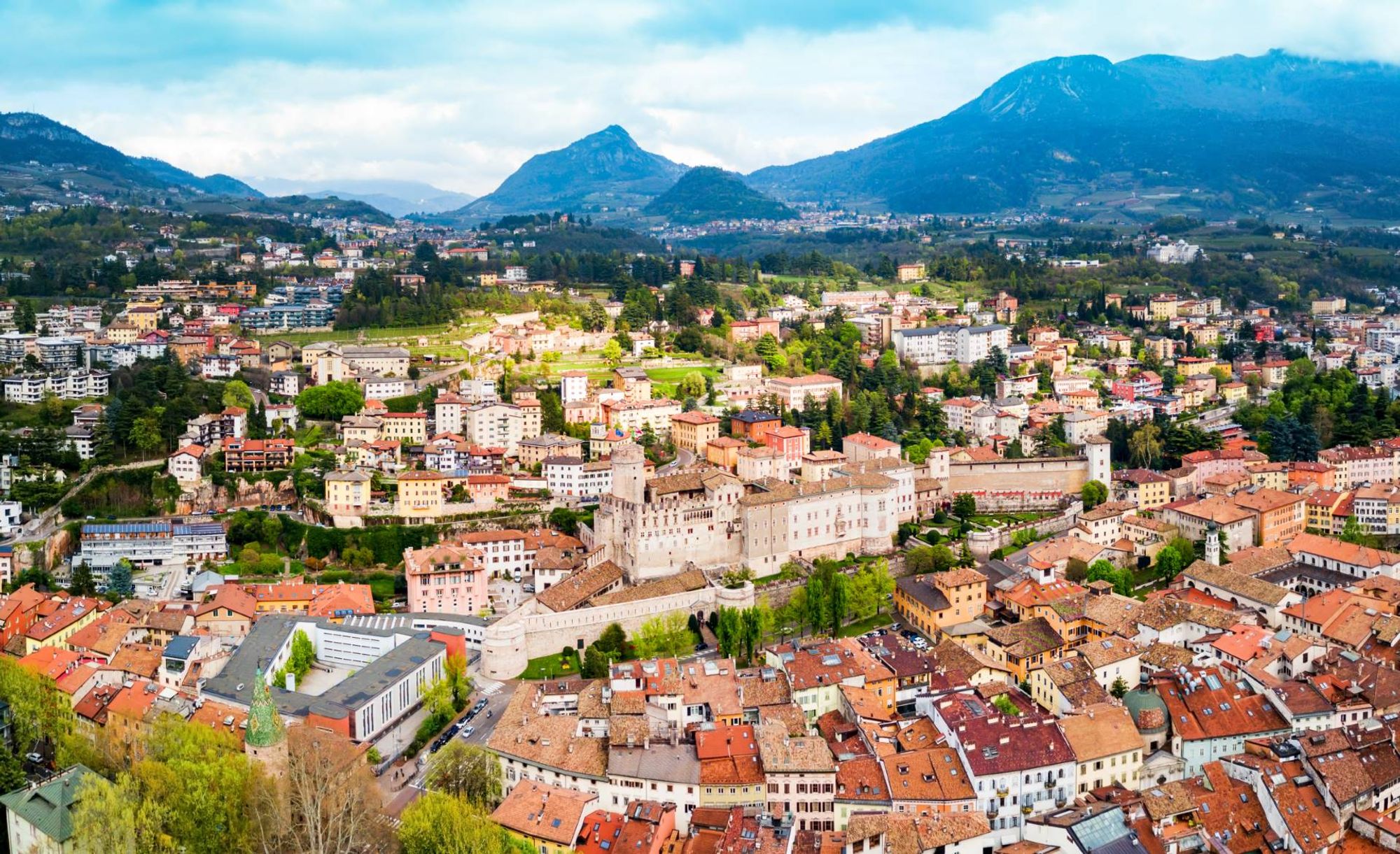 Trento Lungadige Monte Grappa станция в пределах Trento, Italy