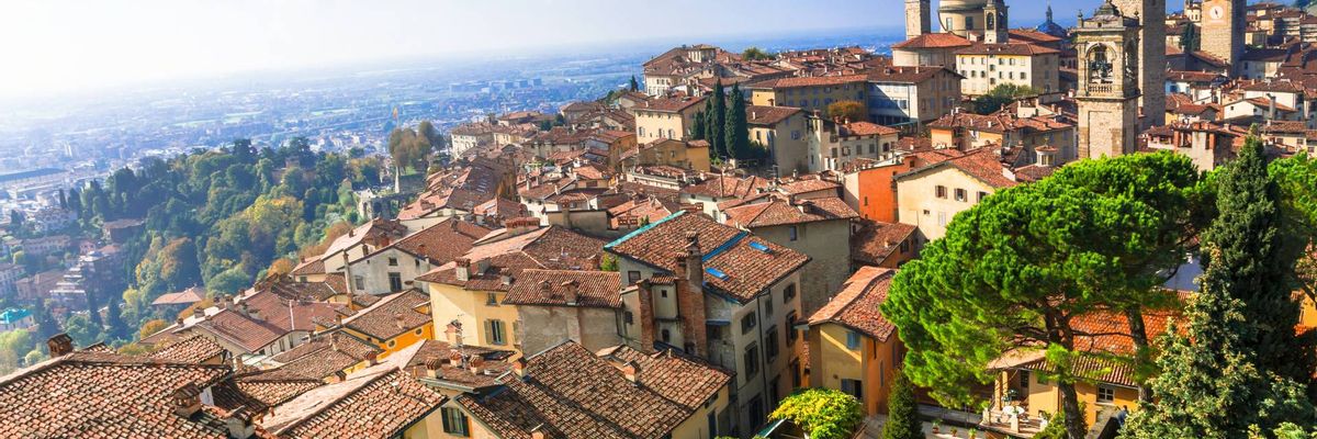 Eine schöne Aussicht vom Zentrum aus Bergamo