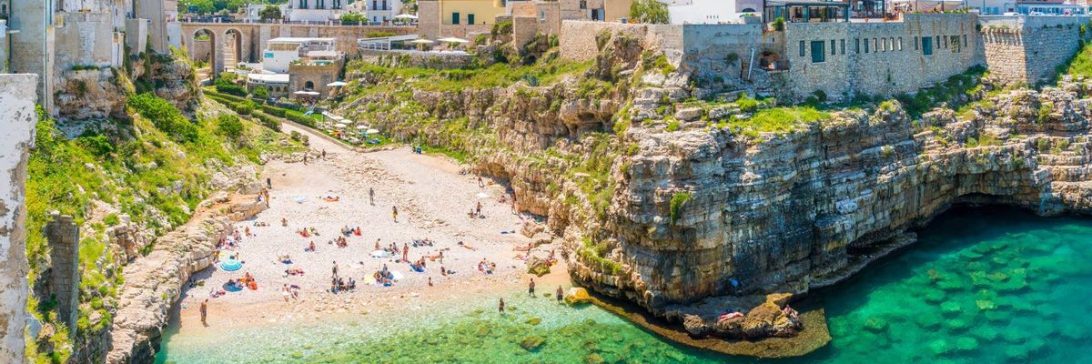 A beautiful view from within central Polignano a Mare-mobile