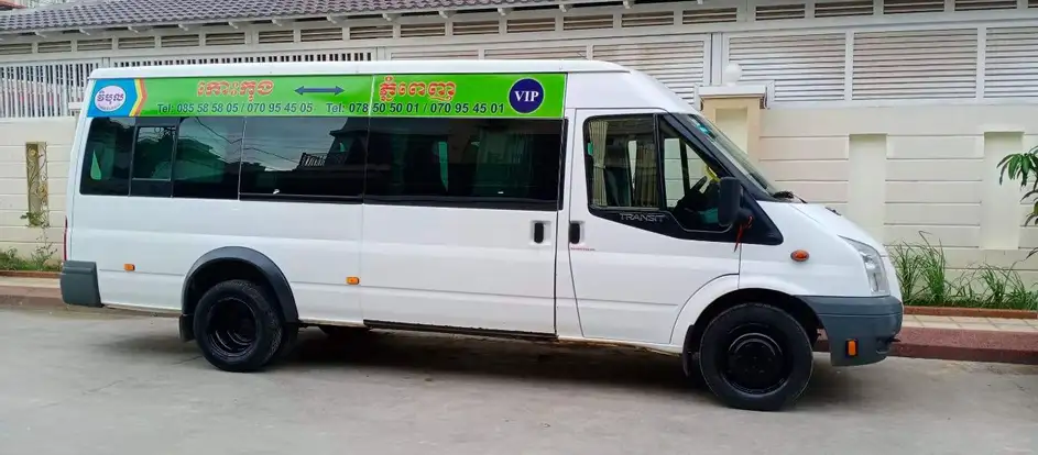 Vibol Express llevar a los pasajeros a su destino de viaje