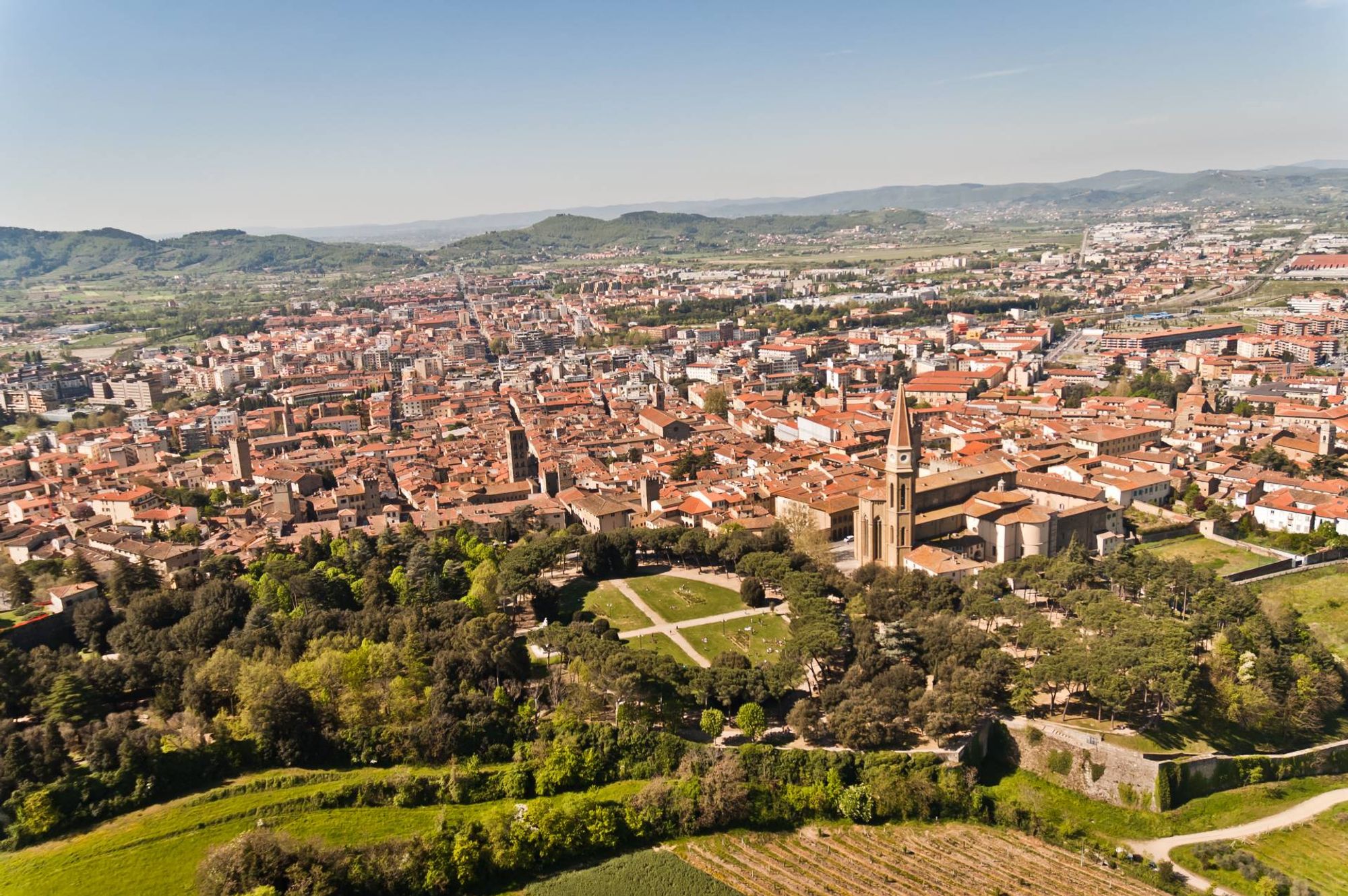 Un cautivador telón de fondo del centro Arezzo