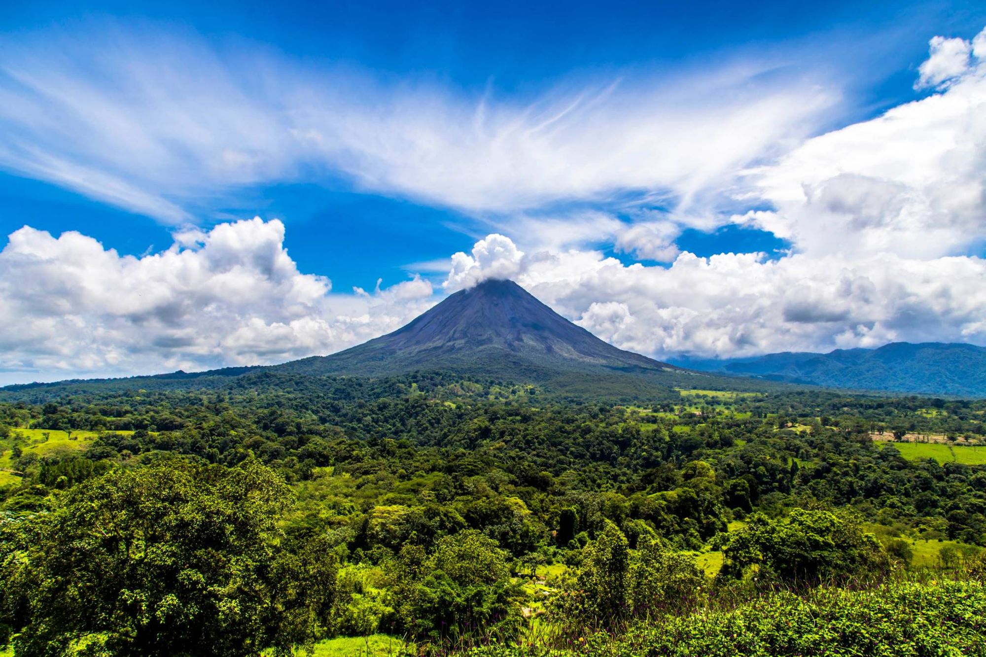 Arenal Volcano Bahnhof innerhalb des Zentrums Arenal, Costa Rica