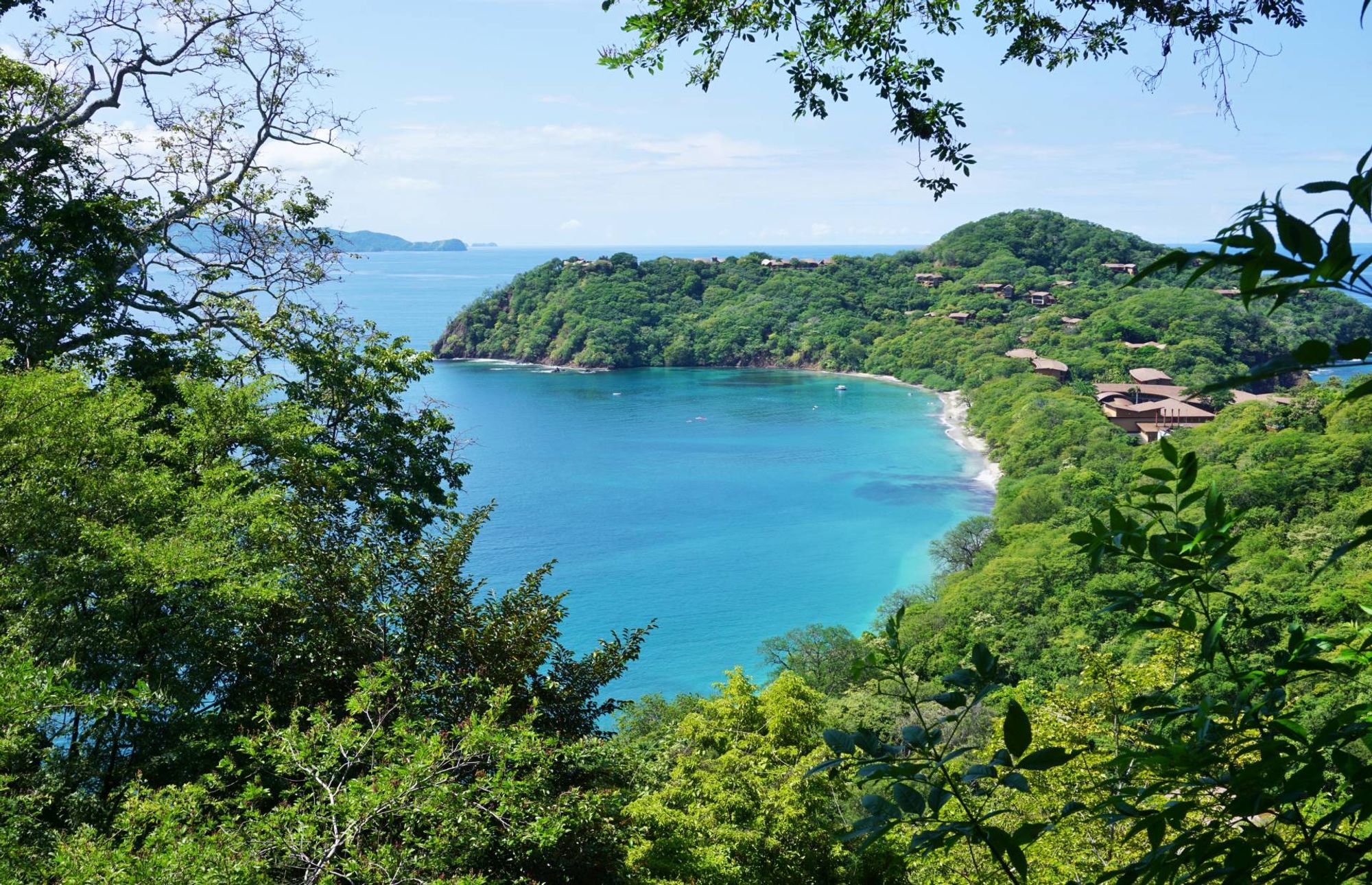 往中心看去，远处的风景令人叹为观止 Papagayo Peninsula