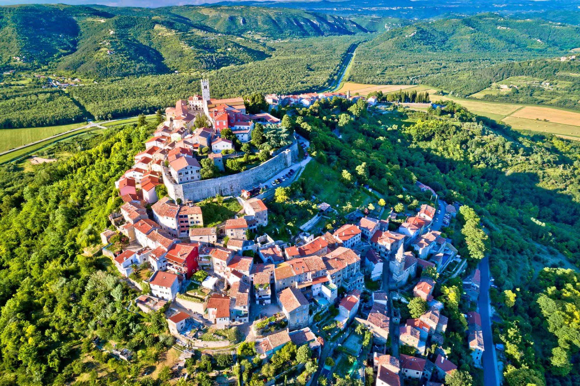 routes_hero-image-alt Motovun