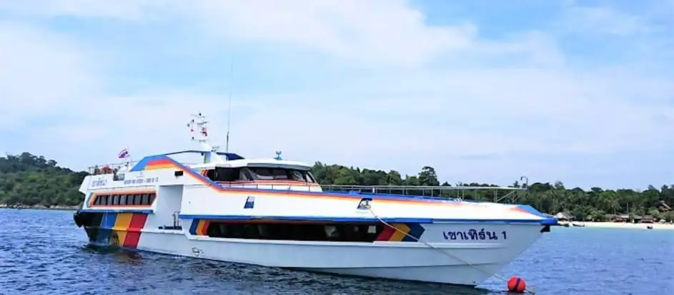 Tropical Charters levando passageiros ao seu destino de viagem