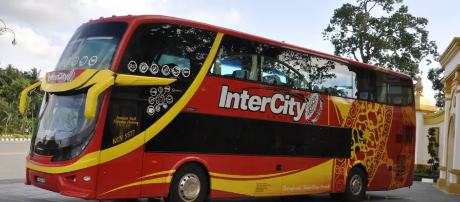 Intercity Coach доставка пассажиров к месту назначения их путешествия