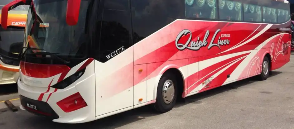 Quickliner Express นำผู้โดยสารไปยังจุดหมายปลายทาง