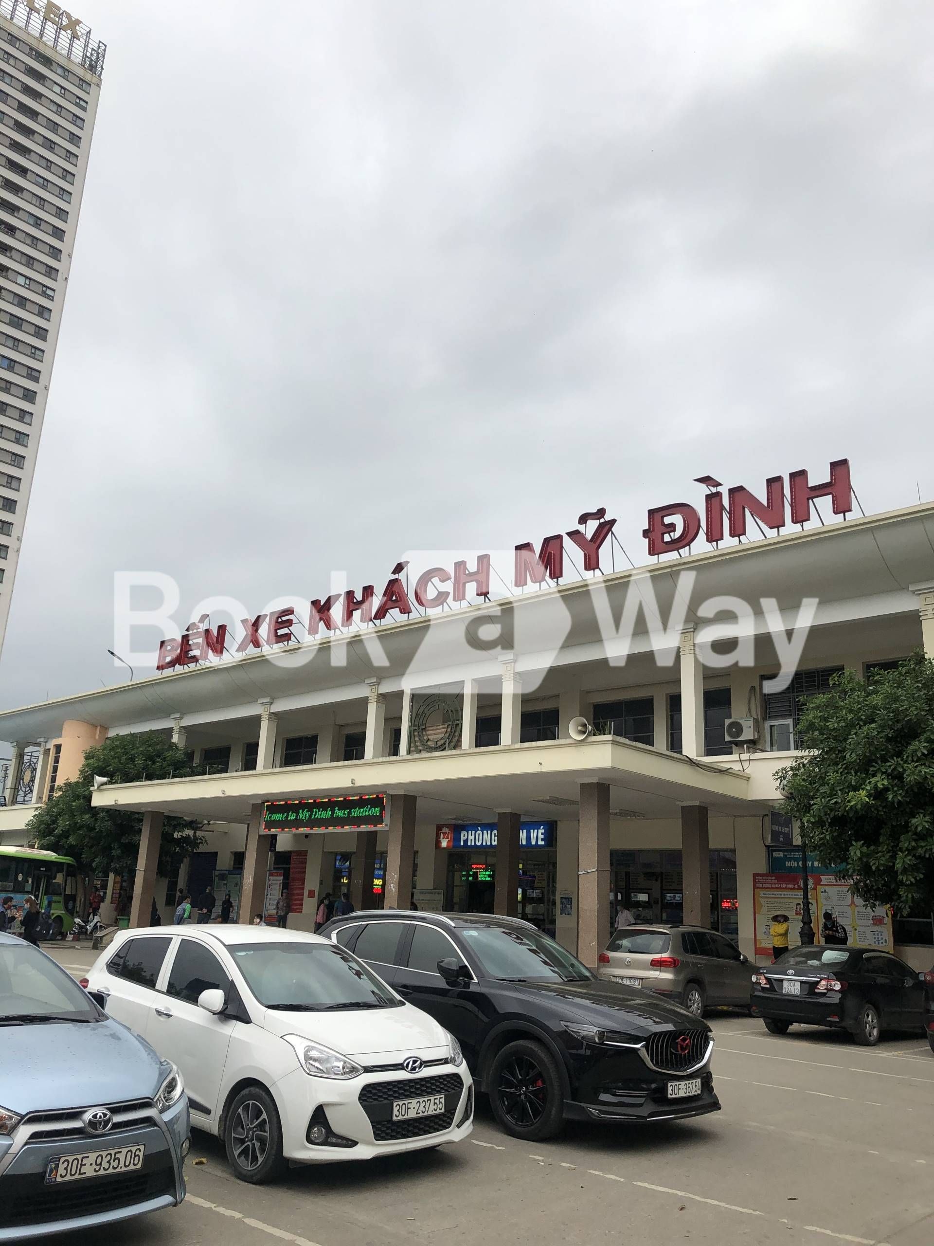 My Dinh Bus Station