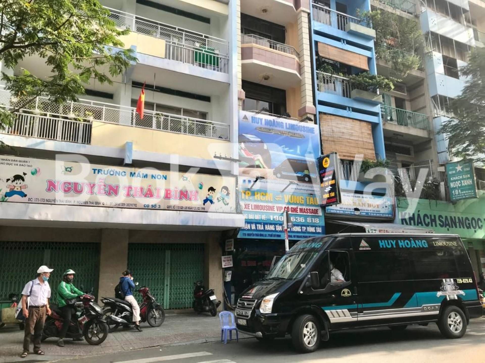 Huy Hoang Limousine office, District 1