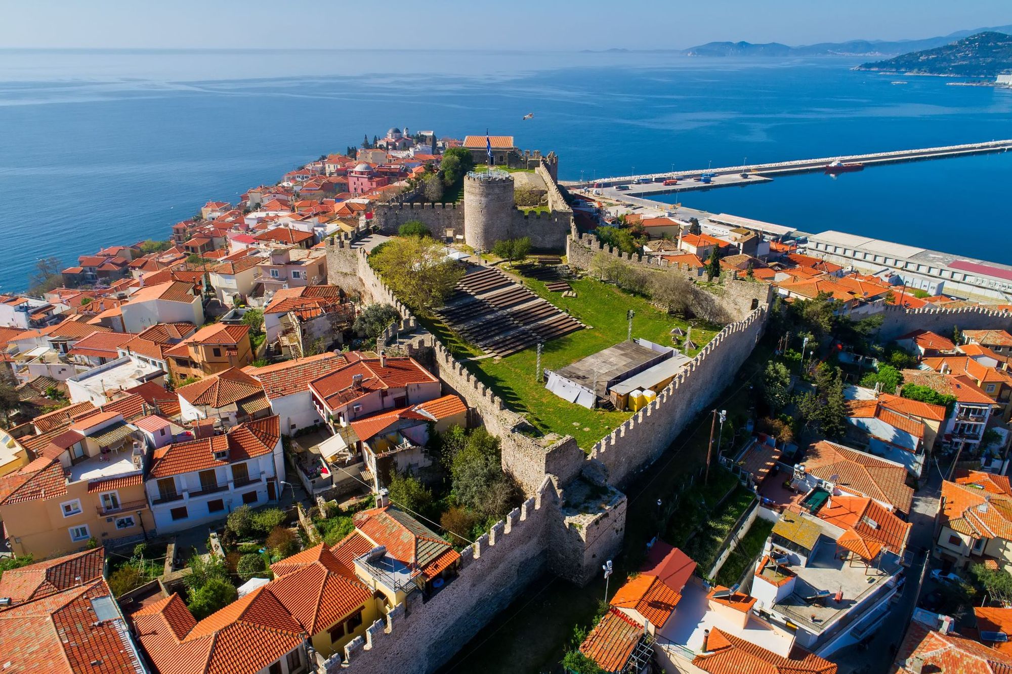 Kavala Airport (KVA) สถานีภายใน Kavala, Greece