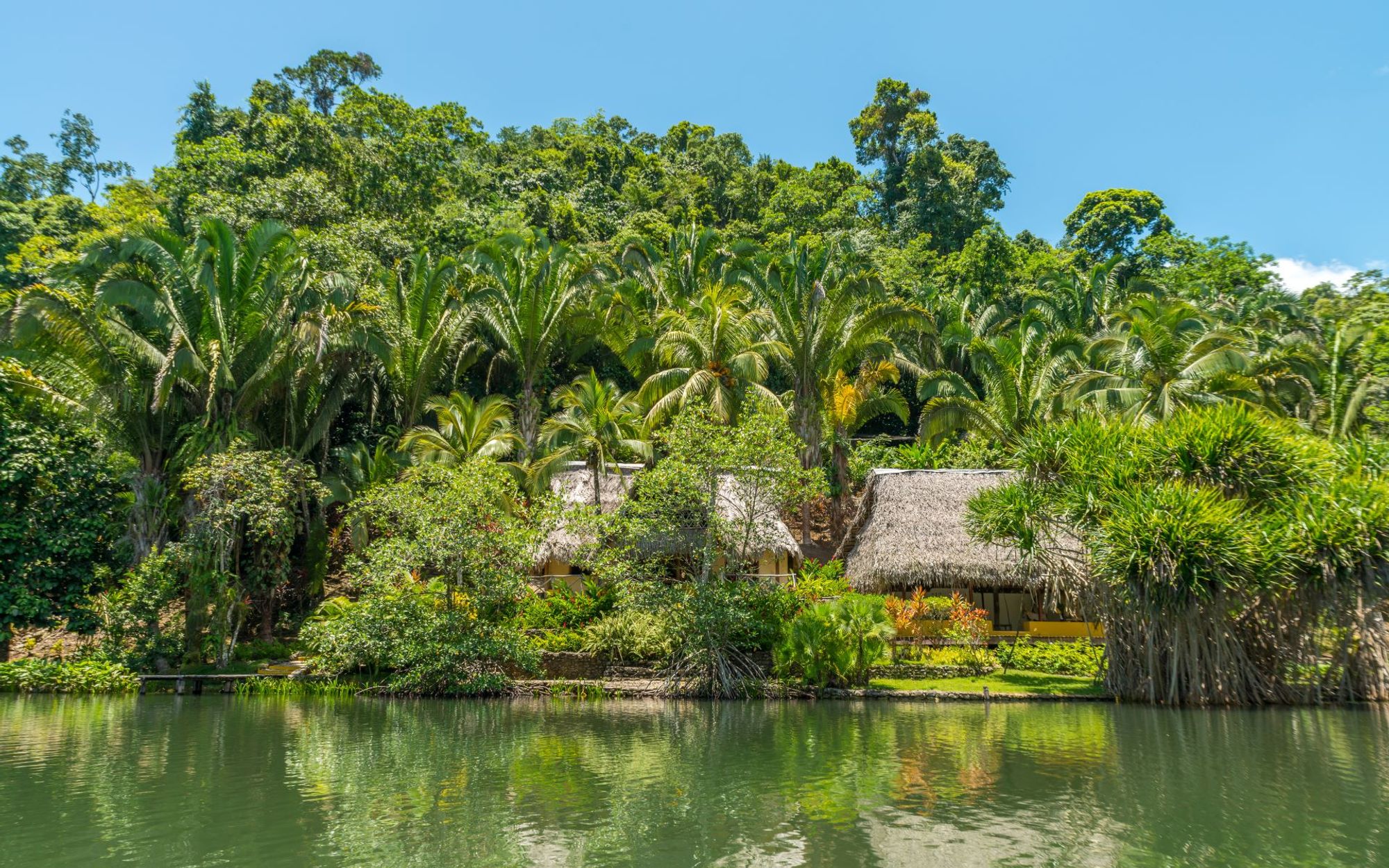 Litegua Rio Dulce nhà ga trong khoảng Rio Dulce, Guatemala