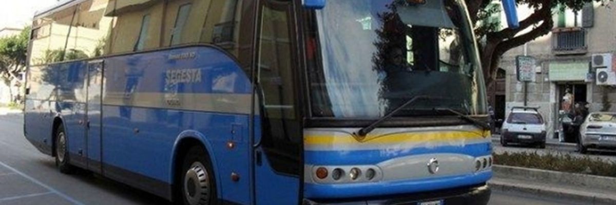 Segesta Autolinee llevar a los pasajeros a su destino de viaje