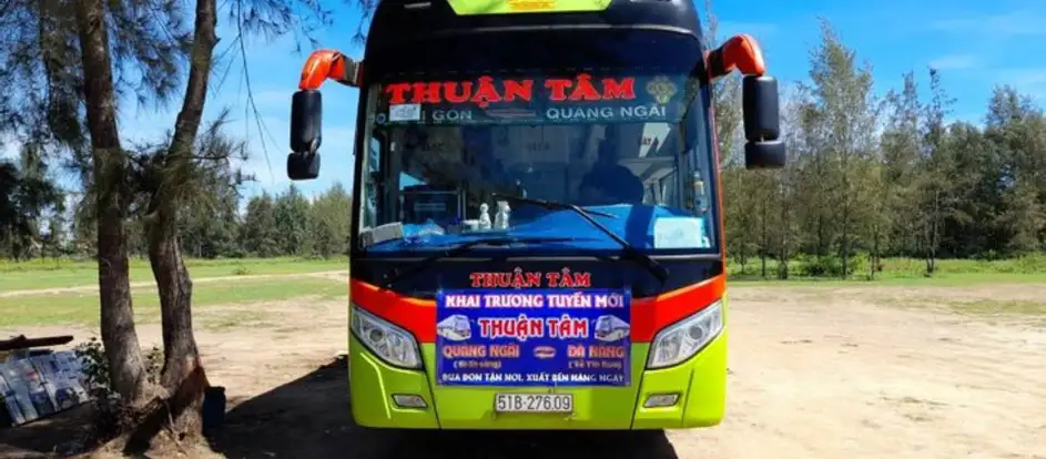 Thuan Tam 乗客を旅行先に連れて行く